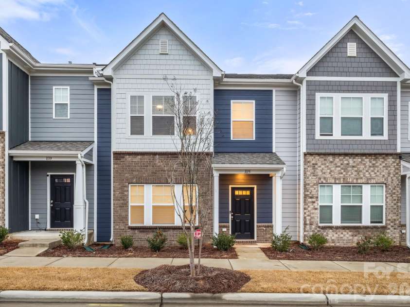 1115 Foundry Drive, Gastonia, NC 28054.  MLS# CAR4351253, YatesRealty ID 27038. 