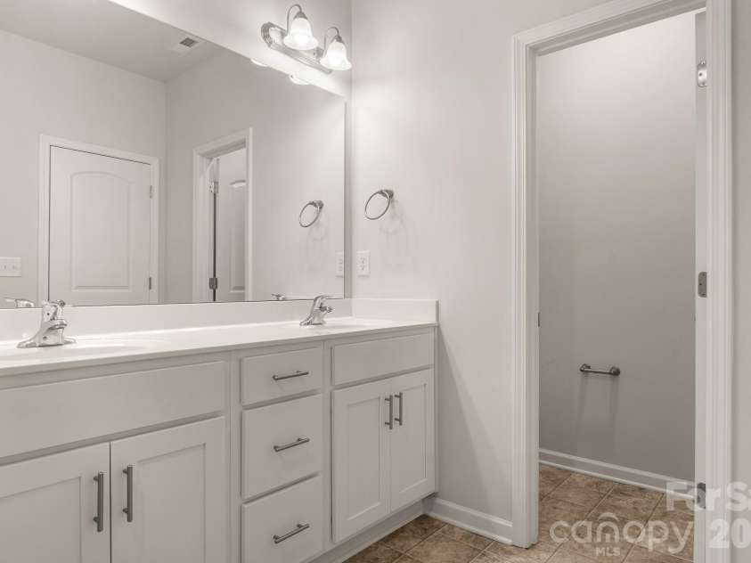 1115 Foundry Drive, Gastonia, NC 28054.  MLS# CAR4351253, YatesRealty ID 27038. 