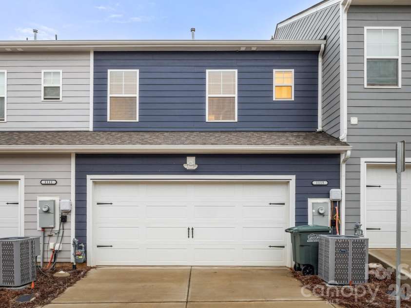 1115 Foundry Drive, Gastonia, NC 28054.  MLS# CAR4351253, YatesRealty ID 27038. 