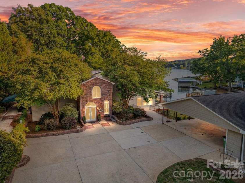 24756 Strand Drive, Albemarle, NC 28001.  MLS# CAR4367629, YatesRealty ID 27039. 