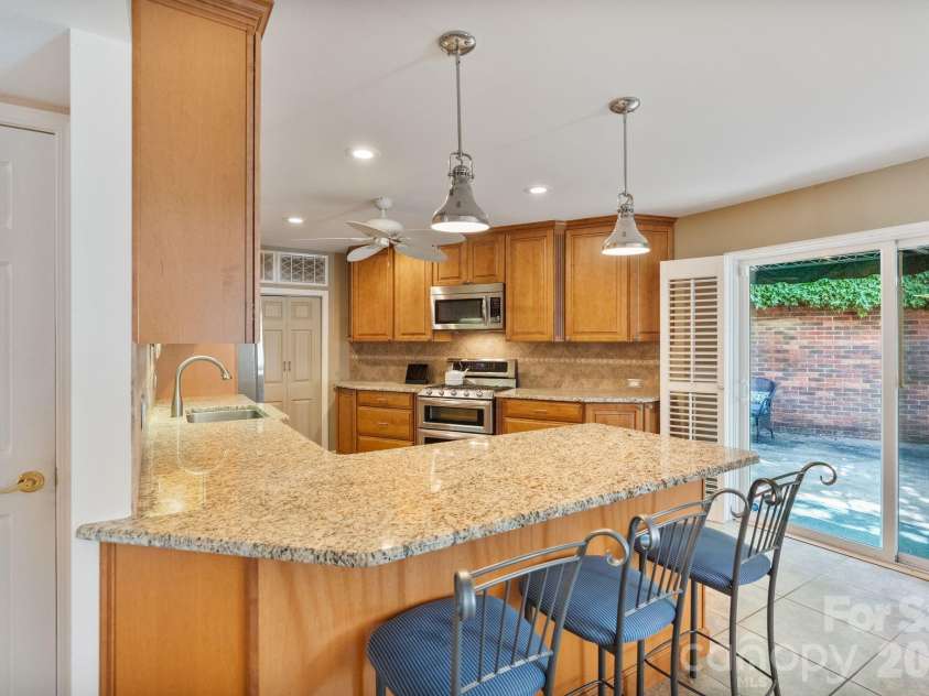 24756 Strand Drive, Albemarle, NC 28001.  MLS# CAR4367629, YatesRealty ID 27039. Kitchen