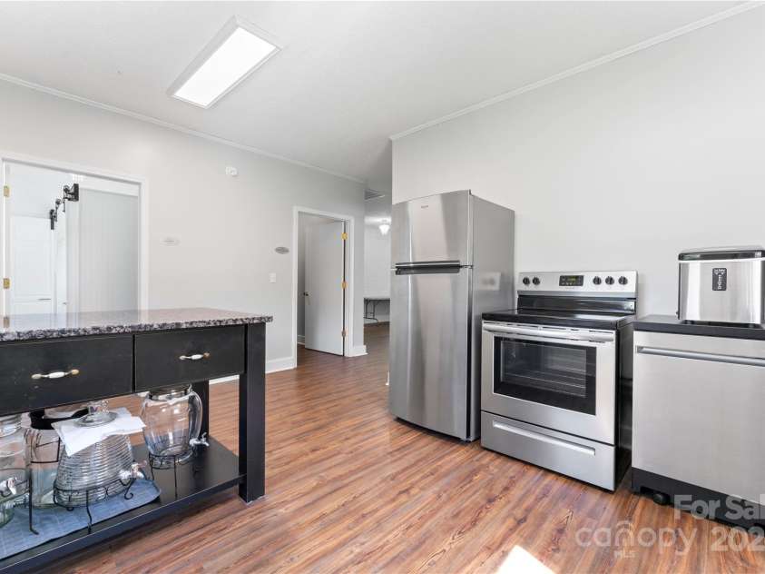 36984 B&C Carter Road, New London, NC 28127.  MLS# CAR4246178, YatesRealty ID 2704. Venue Kitchen