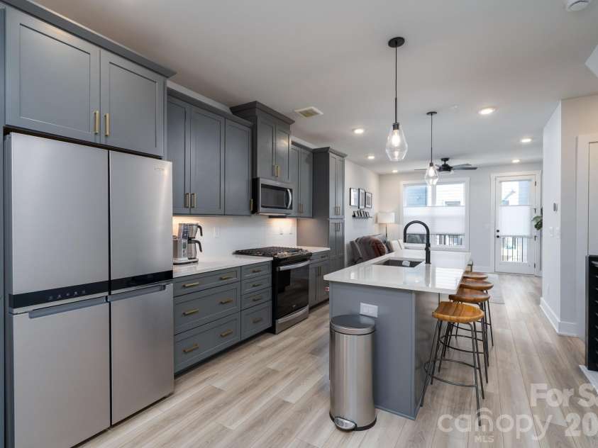 5018 Tiny Lane, Charlotte, NC 28203.  MLS# CAR4381523, YatesRealty ID 27040. 