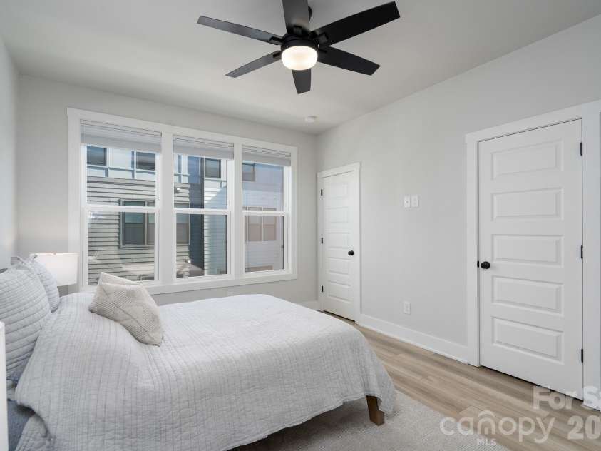5018 Tiny Lane, Charlotte, NC 28203.  MLS# CAR4381523, YatesRealty ID 27040. 