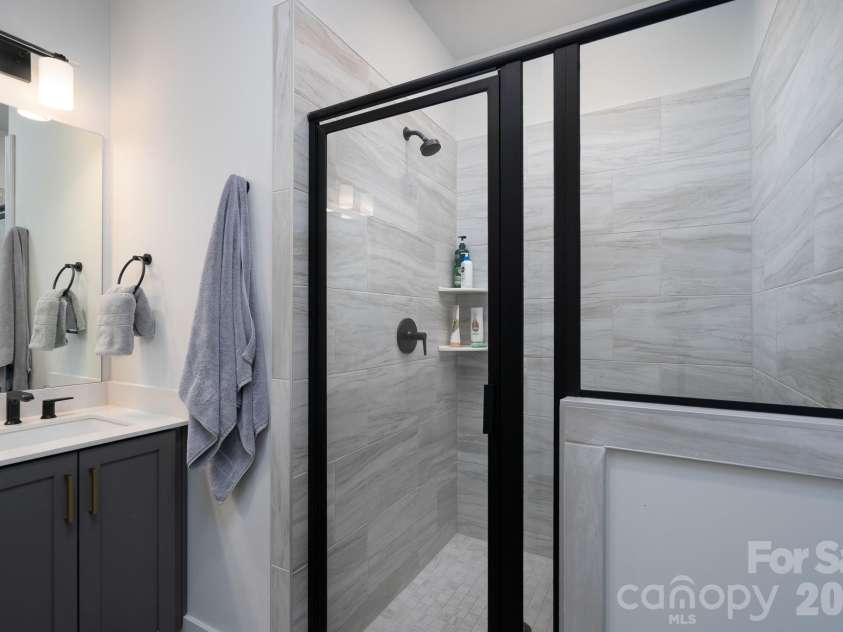5018 Tiny Lane, Charlotte, NC 28203.  MLS# CAR4381523, YatesRealty ID 27040. 
