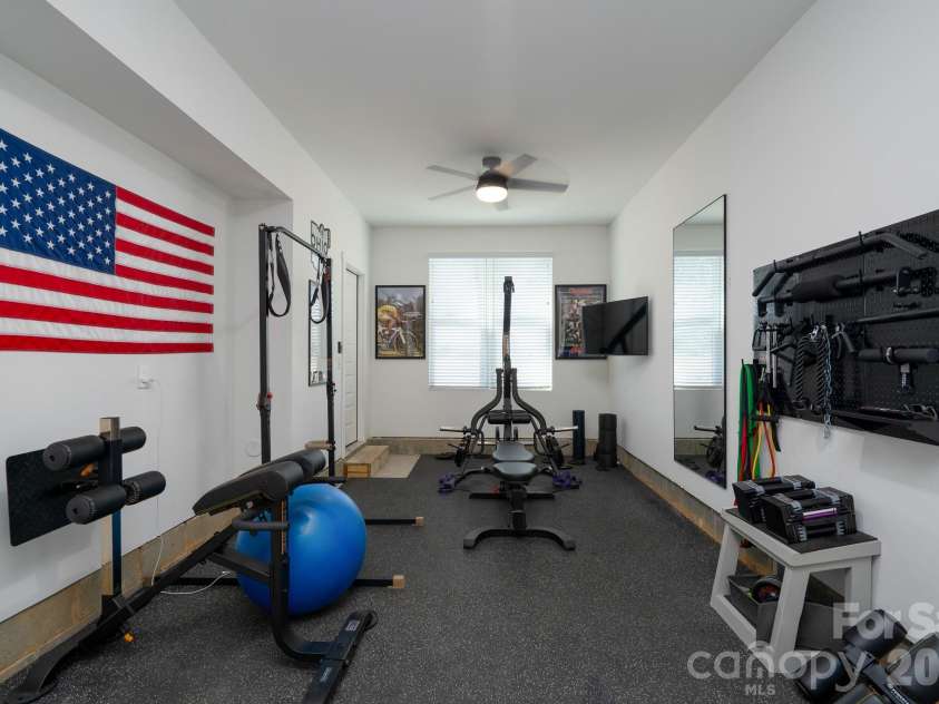 5018 Tiny Lane, Charlotte, NC 28203.  MLS# CAR4381523, YatesRealty ID 27040. 
