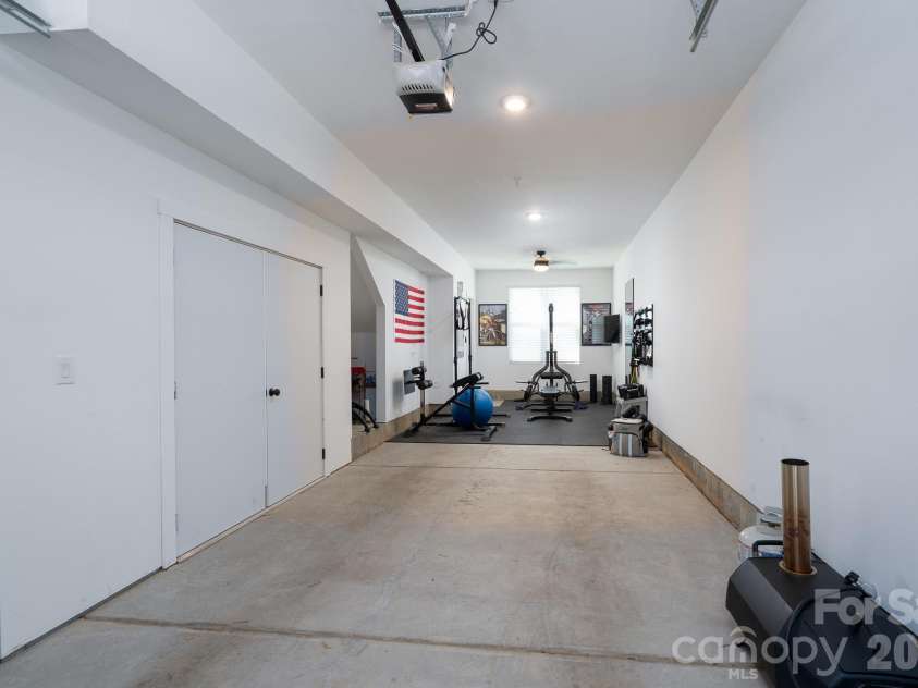 5018 Tiny Lane, Charlotte, NC 28203.  MLS# CAR4381523, YatesRealty ID 27040. 