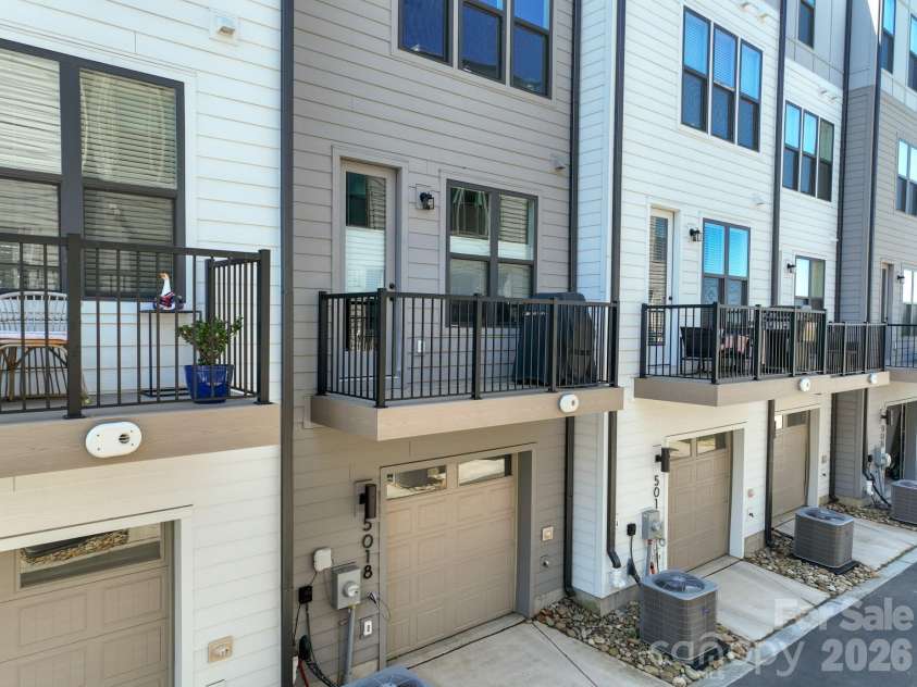 5018 Tiny Lane, Charlotte, NC 28203.  MLS# CAR4381523, YatesRealty ID 27040. 