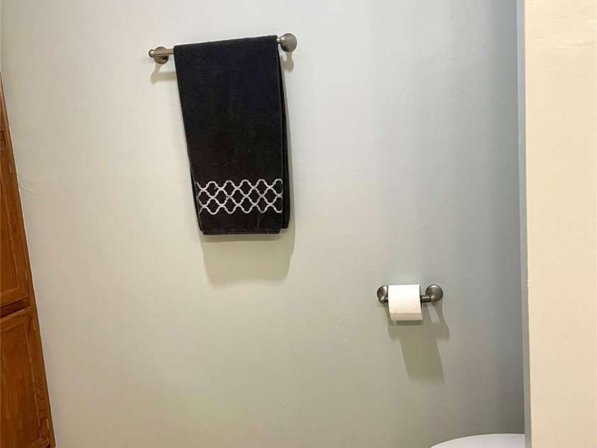 718 East Drive, Cherryville, NC 28021.  MLS# CAR4283190, YatesRealty ID 27040. 