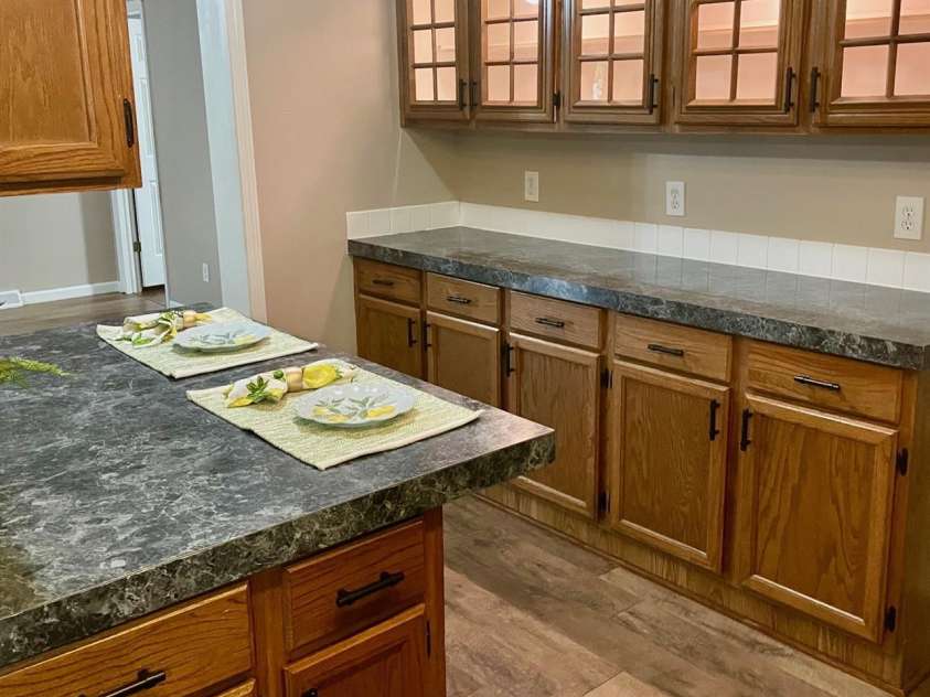 718 East Drive, Cherryville, NC 28021.  MLS# CAR4283190, YatesRealty ID 27040. 