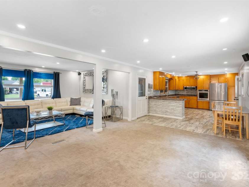 213 Lakeview Drive, Harrisburg, NC 28075.  MLS# CAR4253450, YatesRealty ID 27042. 