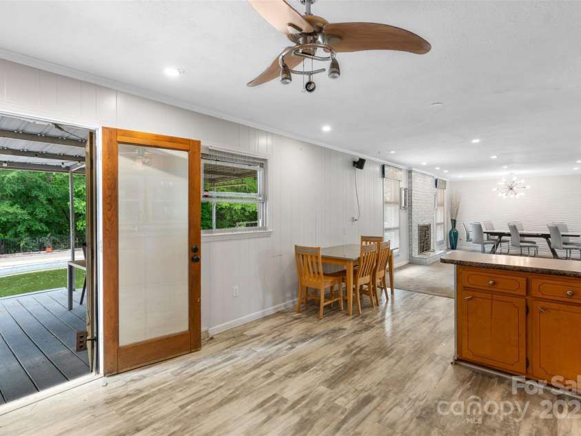 213 Lakeview Drive, Harrisburg, NC 28075.  MLS# CAR4253450, YatesRealty ID 27042. 