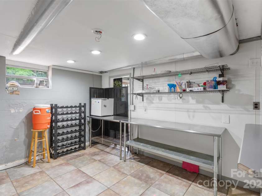 213 Lakeview Drive, Harrisburg, NC 28075.  MLS# CAR4253450, YatesRealty ID 27042. 