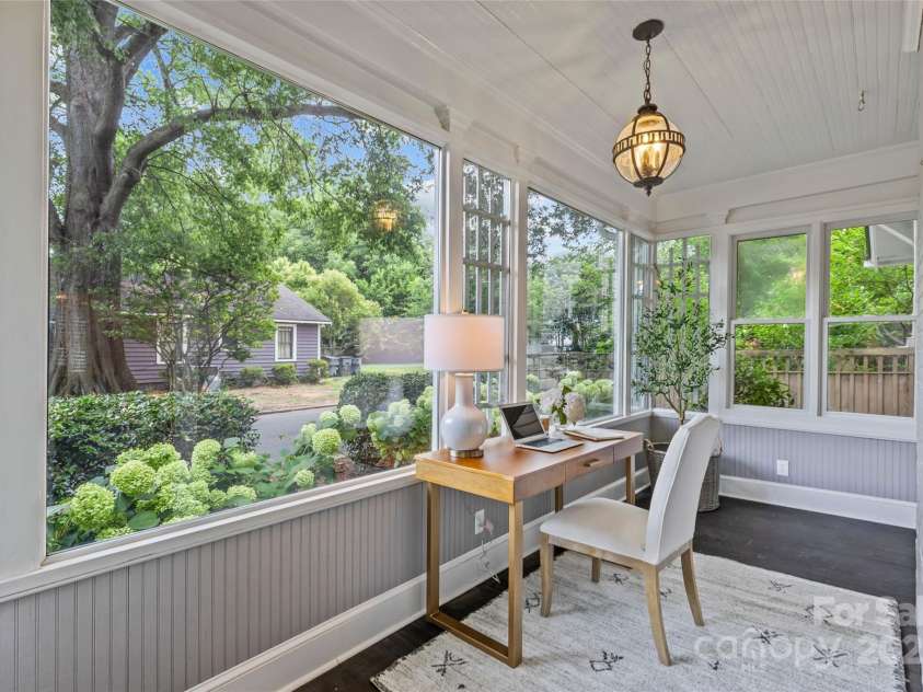 1612 Thomas Avenue, Charlotte, NC 28205.  MLS# CAR4278671, YatesRealty ID 27046. 