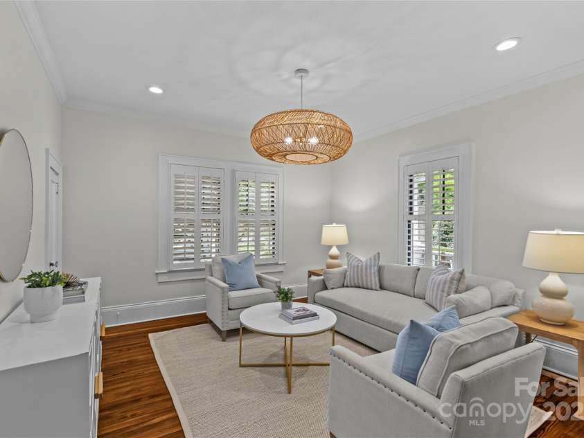 1612 Thomas Avenue, Charlotte, NC 28205.  MLS# CAR4278671, YatesRealty ID 27046. 