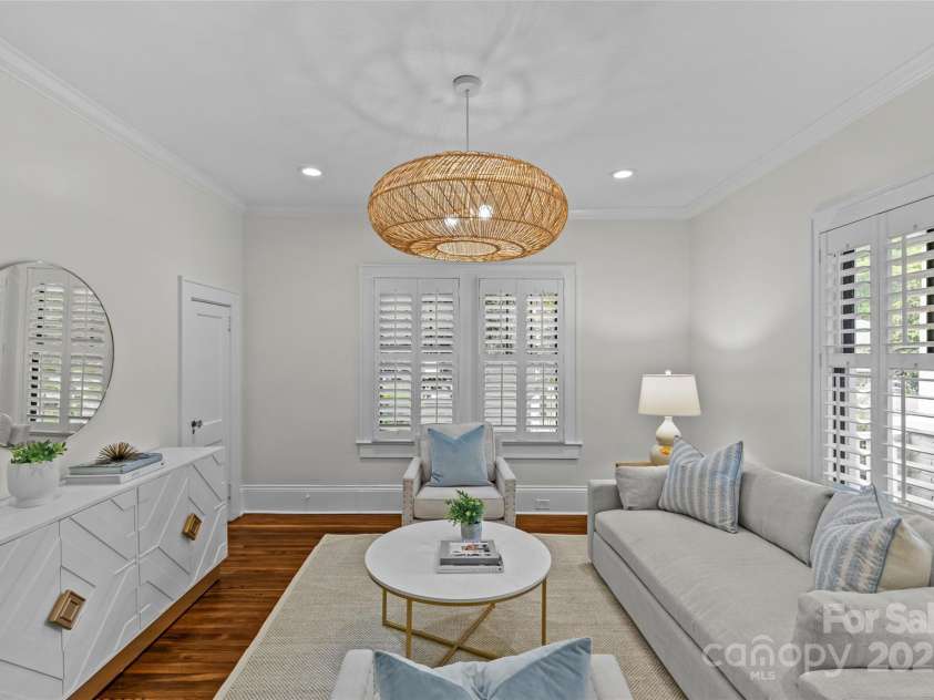 1612 Thomas Avenue, Charlotte, NC 28205.  MLS# CAR4278671, YatesRealty ID 27046. 