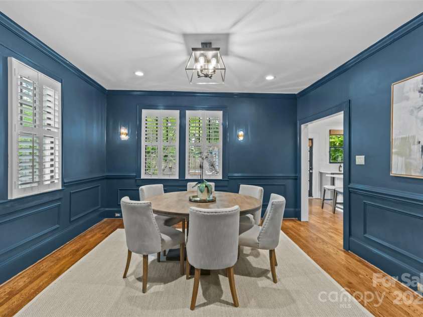1612 Thomas Avenue, Charlotte, NC 28205.  MLS# CAR4278671, YatesRealty ID 27046. 