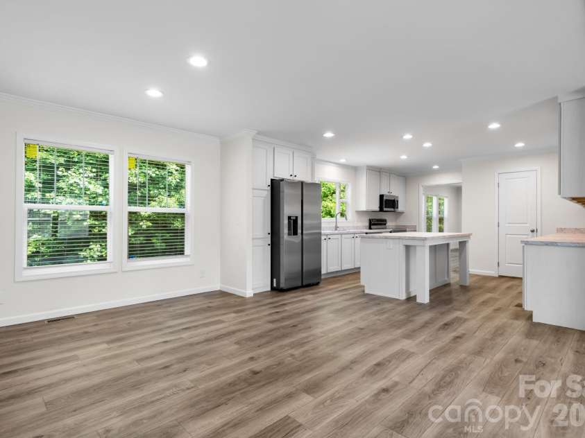 4960 Berkley Street, Morganton, NC 28655.  MLS# CAR4388061, YatesRealty ID 27047. Dining Room open to kichen.