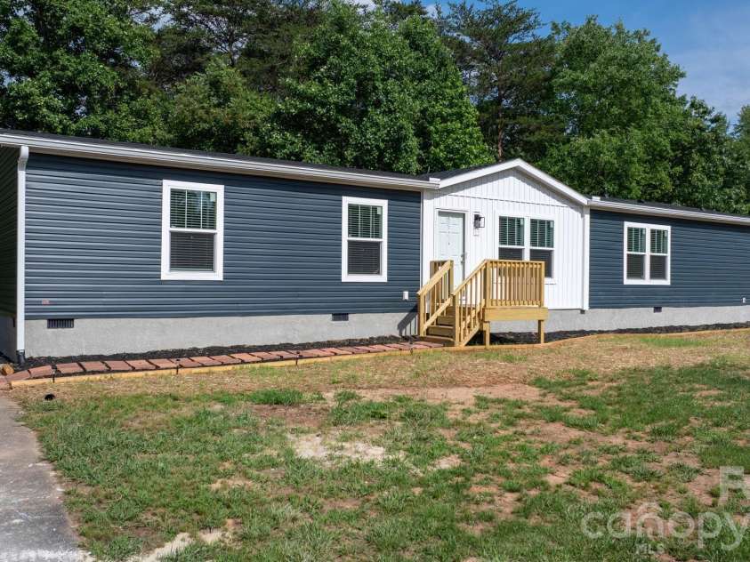 4960 Berkley Street, Morganton, NC 28655.  MLS# CAR4388061, YatesRealty ID 27047. Front View