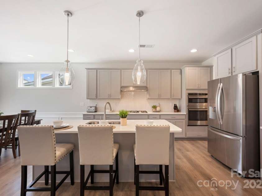 187 Tetcott Street, Mooresville, NC 28115.  MLS# CAR4278283, YatesRealty ID 27048. Bright Open Kitchen