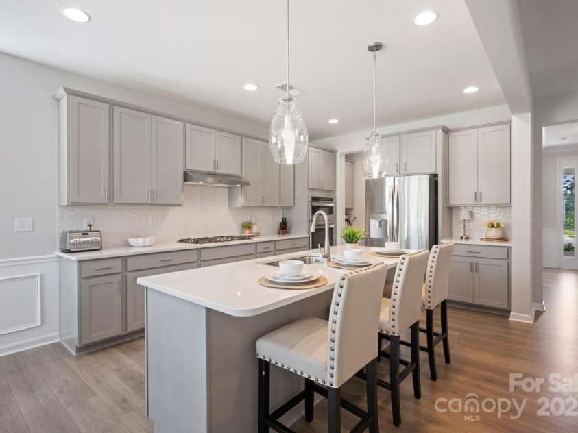 187 Tetcott Street, Mooresville, NC 28115.  MLS# CAR4278283, YatesRealty ID 27048. Large Island