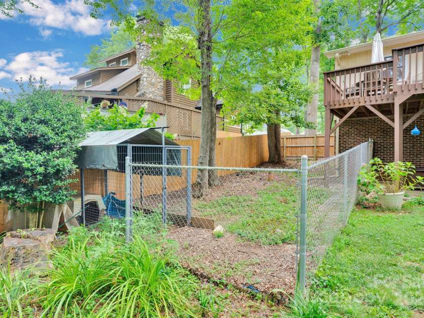 470 17th Avenue Drive, Hickory, NC 28601.  MLS# CAR4281198, YatesRealty ID 27049. Oversized two-car garage with ample space for storage, tools, or a home gym