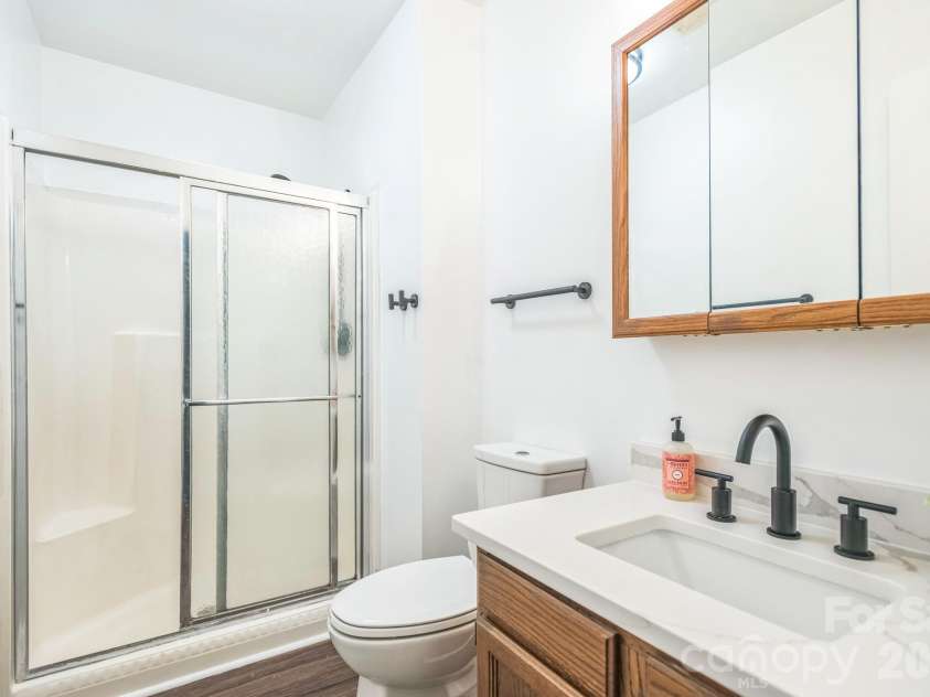 52 Reynolda Drive, Asheville, NC 28803.  MLS# CAR4335332, YatesRealty ID 2705. 