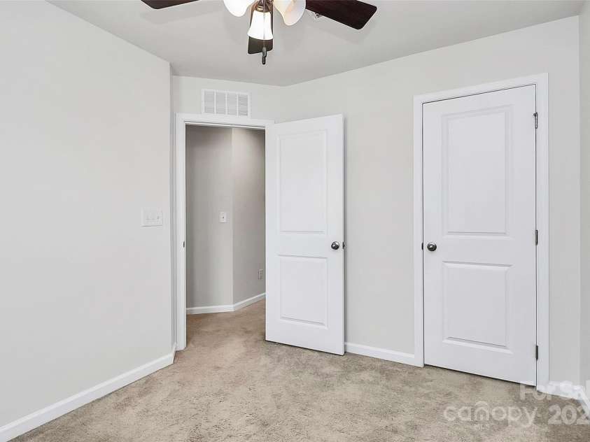 6320 Cutwater Circle, Charlotte, NC 28269.  MLS# CAR4282599, YatesRealty ID 27050. Guest Bedroom 2