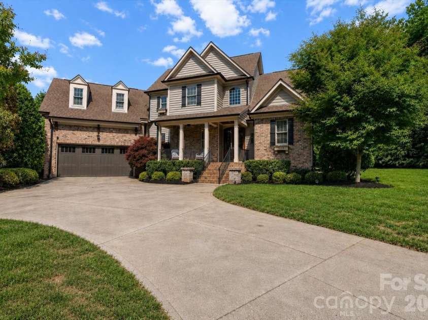 310 Sundown Road, Mooresville, NC 28117.  MLS# CAR4375578, YatesRealty ID 27052. 