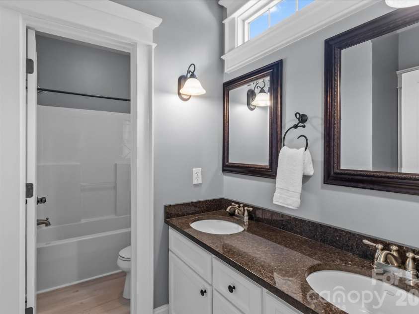 310 Sundown Road, Mooresville, NC 28117.  MLS# CAR4375578, YatesRealty ID 27052. 