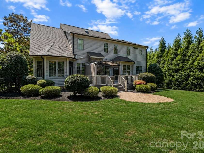 310 Sundown Road, Mooresville, NC 28117.  MLS# CAR4375578, YatesRealty ID 27052. 