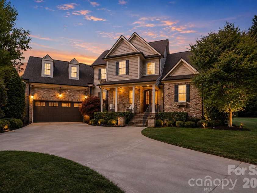 310 Sundown Road, Mooresville, NC 28117.  MLS# CAR4375578, YatesRealty ID 27052. 