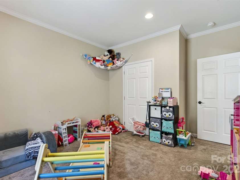 194 Love Drive, Marion, NC 28752.  MLS# CAR4280471, YatesRealty ID 27053. 