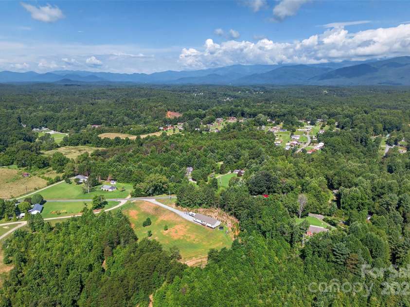 194 Love Drive, Marion, NC 28752.  MLS# CAR4280471, YatesRealty ID 27053. 