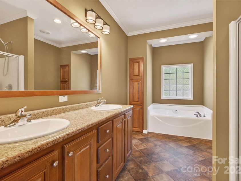 194 Love Drive, Marion, NC 28752.  MLS# CAR4280471, YatesRealty ID 27053. Primary bathroom