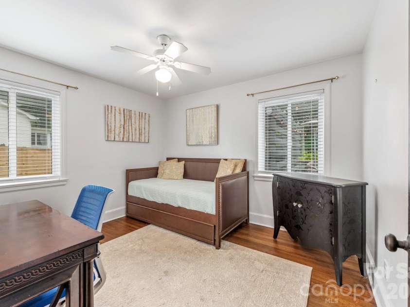 3227 Driftwood Drive, Charlotte, NC 28205.  MLS# CAR4386136, YatesRealty ID 27053. 