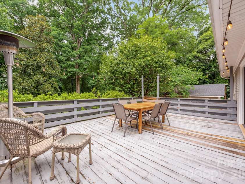 3227 Driftwood Drive, Charlotte, NC 28205.  MLS# CAR4386136, YatesRealty ID 27053. 