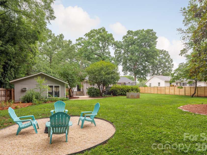 3227 Driftwood Drive, Charlotte, NC 28205.  MLS# CAR4386136, YatesRealty ID 27053. 