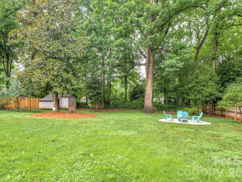 3227 Driftwood Drive, Charlotte, NC 28205.  MLS# CAR4386136, YatesRealty ID 27053. 