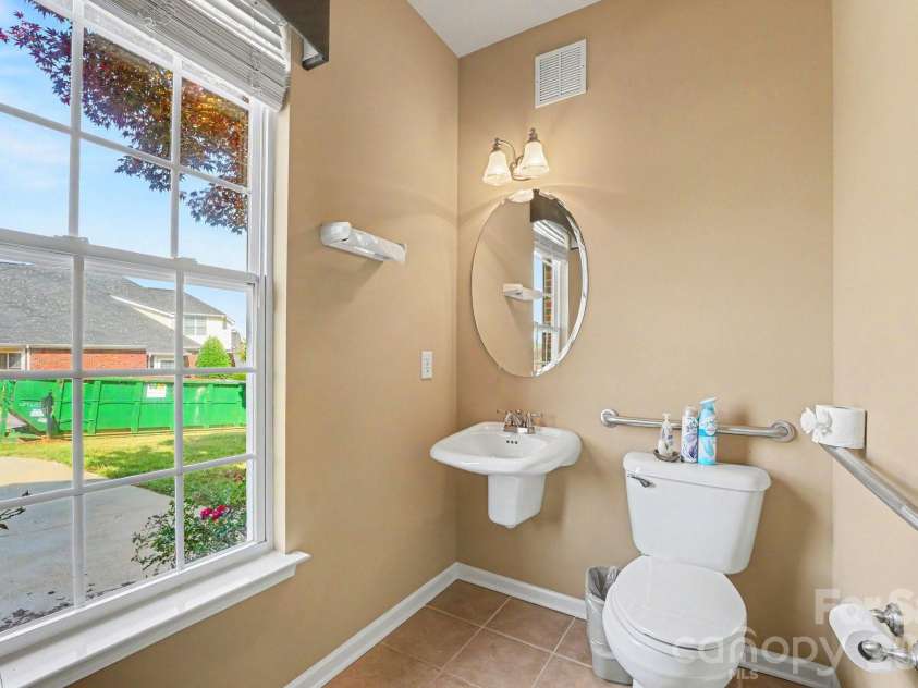 116 Wedge View Way, Statesville, NC 28677.  MLS# CAR4386688, YatesRealty ID 27054. 1/2 bath for sales office