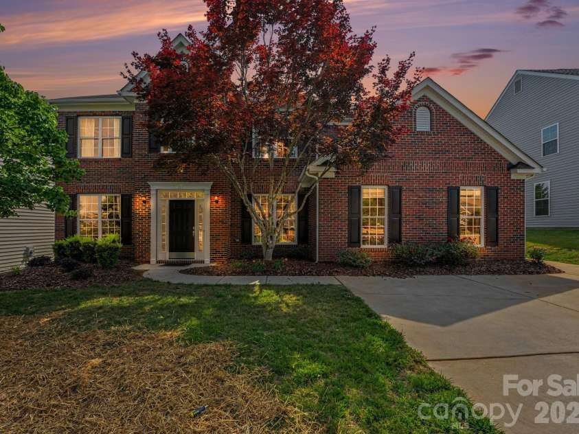 116 Wedge View Way, Statesville, NC 28677.  MLS# CAR4386688, YatesRealty ID 27054. 