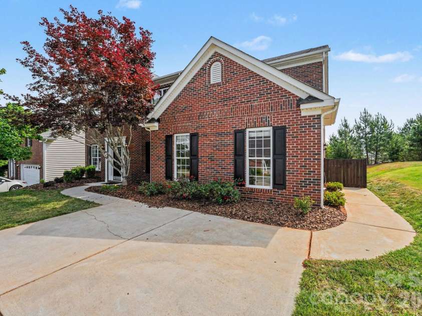 116 Wedge View Way, Statesville, NC 28677.  MLS# CAR4386688, YatesRealty ID 27054. 