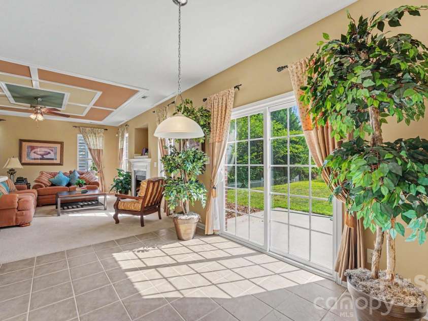 116 Wedge View Way, Statesville, NC 28677.  MLS# CAR4386688, YatesRealty ID 27054. 