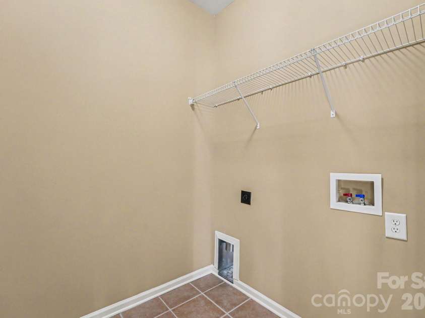 116 Wedge View Way, Statesville, NC 28677.  MLS# CAR4386688, YatesRealty ID 27054. Laundry