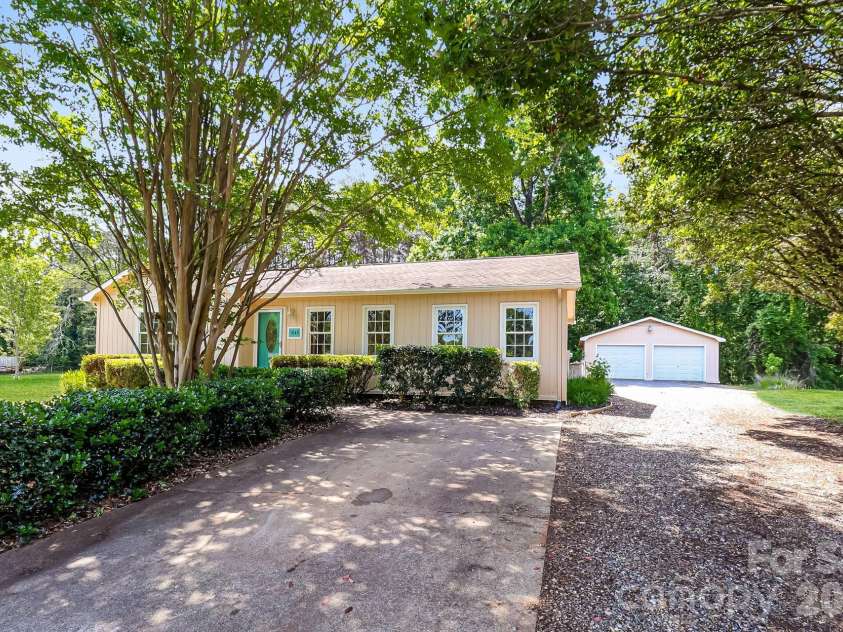 1848 Twain Street, Newton, NC 28658.  MLS# CAR4387742, YatesRealty ID 27055. 