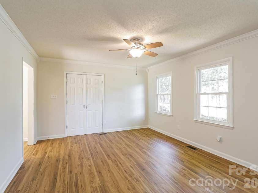 1848 Twain Street, Newton, NC 28658.  MLS# CAR4387742, YatesRealty ID 27055. 