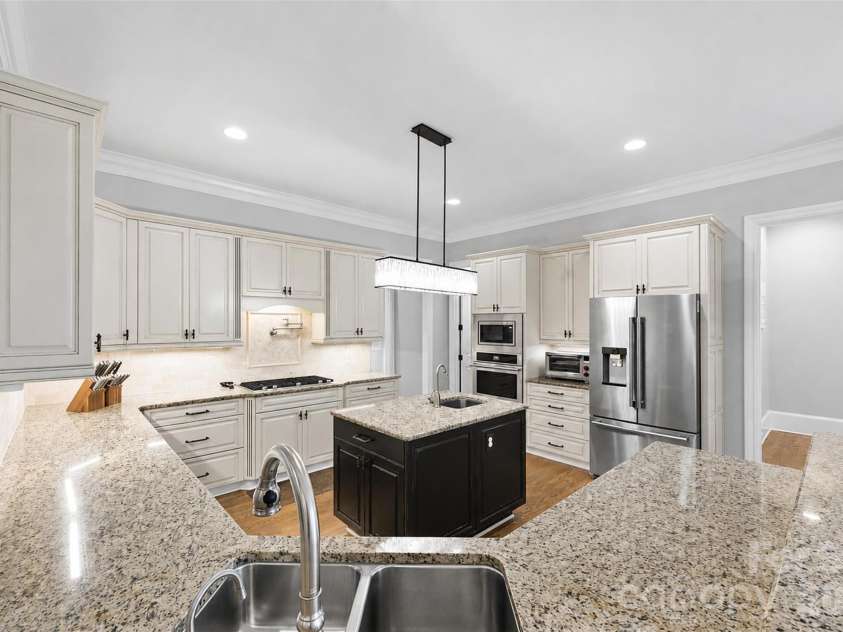 208 Tinkham Trail, Cramerton, NC 28032.  MLS# CAR4385759, YatesRealty ID 27056. 