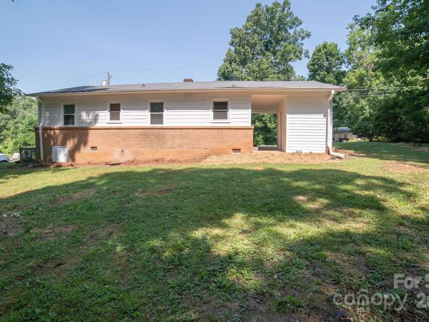 326 Gorrell Street, Shelby, NC 28152.  MLS# CAR4274379, YatesRealty ID 27056. 
