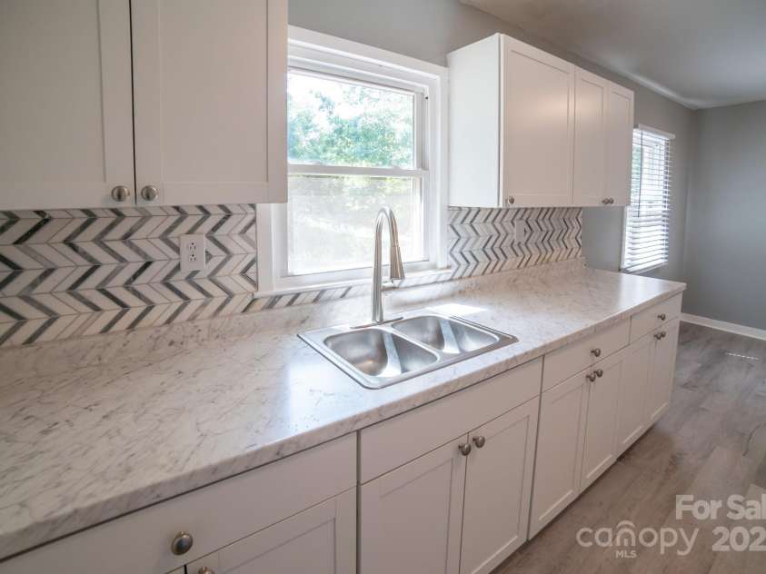 326 Gorrell Street, Shelby, NC 28152.  MLS# CAR4274379, YatesRealty ID 27056. 