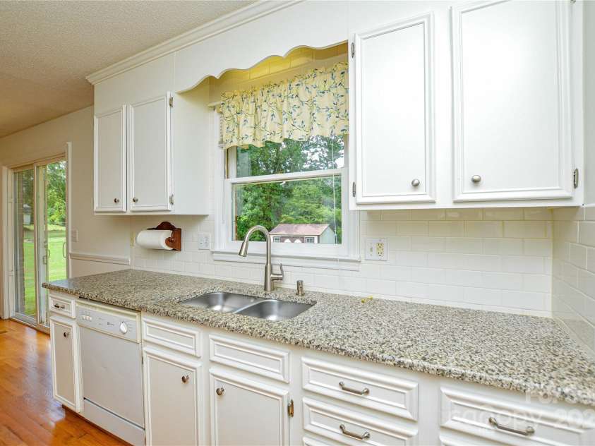 2500 Judith Avenue, Gastonia, NC 28054.  MLS# CAR4282124, YatesRealty ID 27057. 